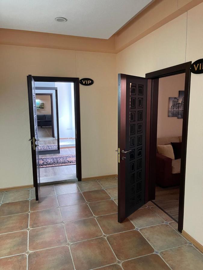 Auberge de jeunesse Flamingo à Douchanbé Extérieur photo